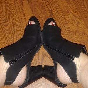 LFL by Lust for Life Black Open-Toe Heeled Booties
